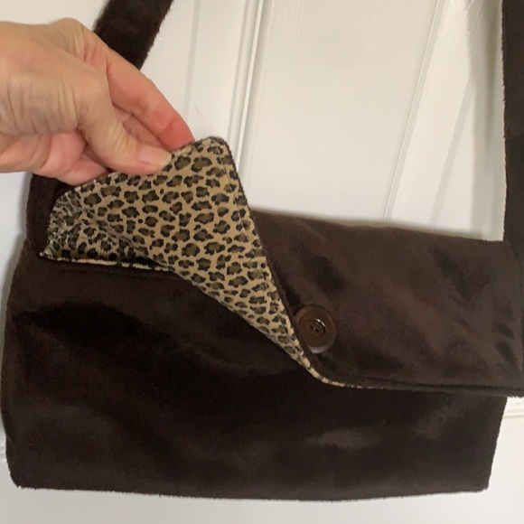 Really nice Brown shoulder bag Handbag with Animal print inside. - Picture 2 of 13